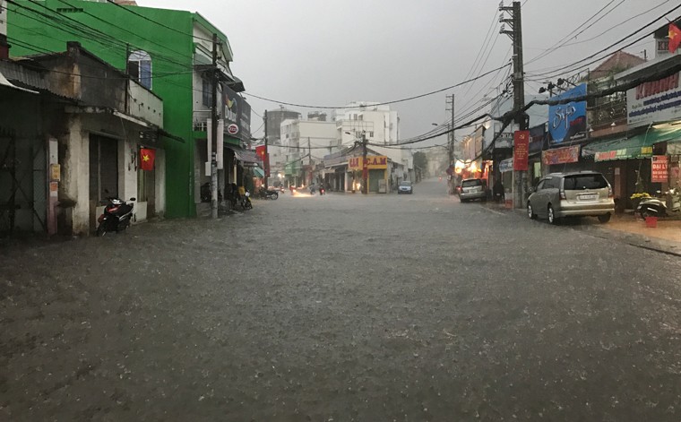 Anh: Sai Gon ngap nang sau nhieu ngay mua trai mua tam ta-Hinh-9